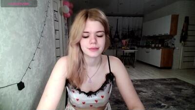 glossy_girl_1 public webcam profile photo 2