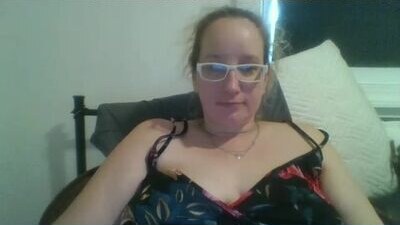 goddessmilfcrysyal public webcam profile photo 7