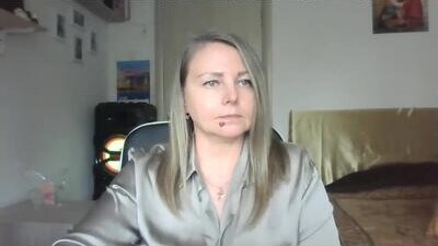 gold_585 public webcam profile photo 6