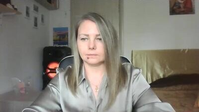 gold_585 public webcam profile photo 8