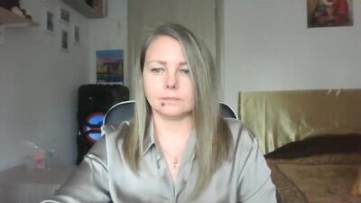 gold_585 public webcam profile photo 10