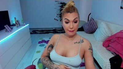 golddivine00 public webcam profile photo 6