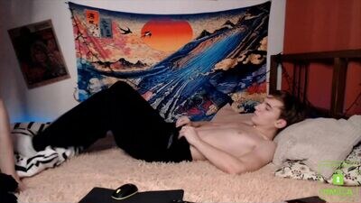 golden_kernel public webcam profile photo 4