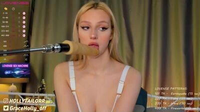 graceholly public webcam profile photo 2