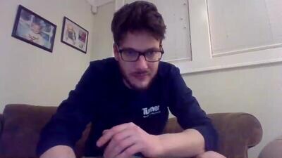 greyvan96 public webcam profile photo 3