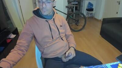 guachin_new public webcam profile photo 2