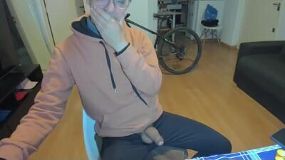 guachin_new public webcam profile photo 4