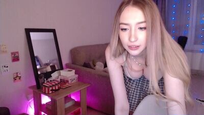 gudeeetama public webcam profile photo 2