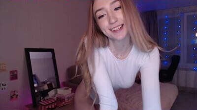 gudeeetama public webcam profile photo 9