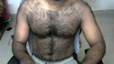guru95497 public webcam profile photo 2