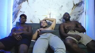 guys_black_hot public webcam profile photo 3