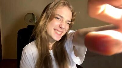 gwendolynharkey public webcam profile photo 3