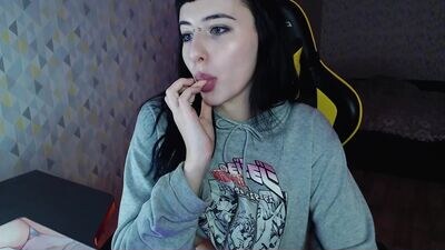 h3l9a_pataki public webcam profile photo 4