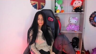 haely_saenz public webcam profile photo 5