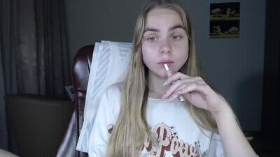 happy_fox_ public webcam profile photo 3