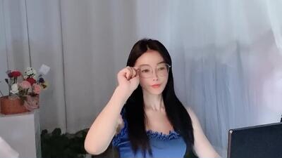 happyflower802318 public webcam profile photo 4