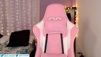 haru_blossom public webcam profile photo 8