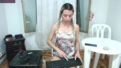 heidy_sweetts public webcam profile photo 4