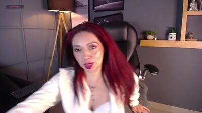 helenaduque_ public webcam profile photo 3