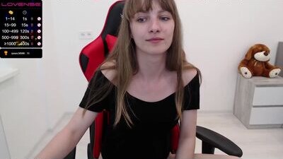 helensweet_ public webcam profile photo 6