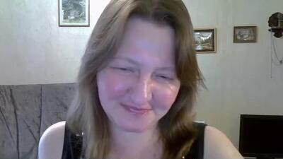 helgacharming public webcam profile photo 2