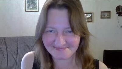 helgacharming public webcam profile photo 5