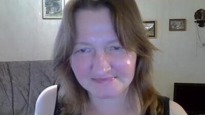 helgacharming public webcam profile photo 7