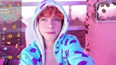 henophid_ public webcam profile photo 6