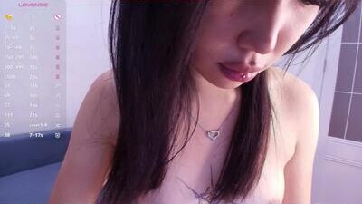 hi_mikii public webcam profile photo 5
