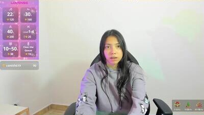 hollie_tay public webcam profile photo 6