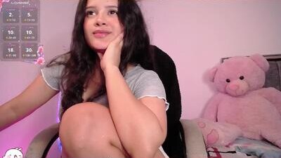 holly_16 public webcam profile photo 6