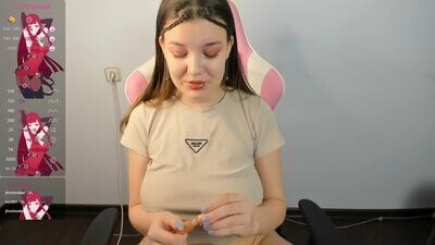 holly_llina public webcam profile photo 3