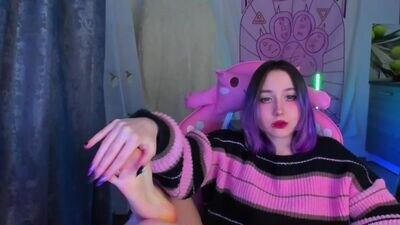 holy420loly public webcam profile photo 2