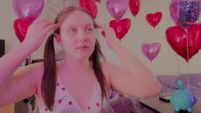 holy_kveta public webcam profile photo 10