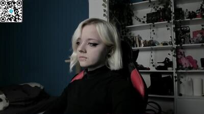 holy_mistresss public webcam profile photo 3