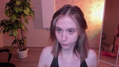 holymollylight public webcam profile photo 3