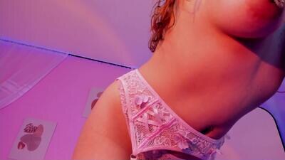honey_m0on public webcam profile photo 3