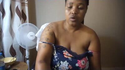 honeyglobe76 public webcam profile photo 10