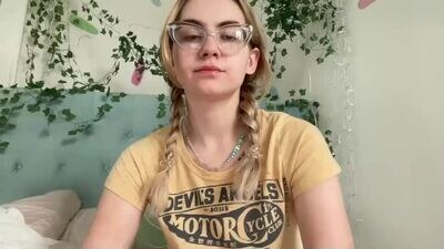 honeyxlimbed public webcam profile photo 2
