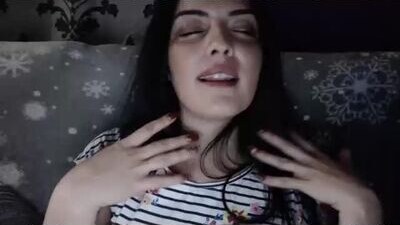 hornyanabellequennsquirt public webcam profile photo 6