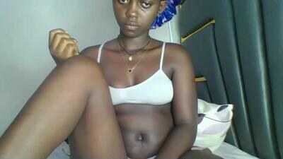 hornybella84 public webcam profile photo 2