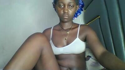 hornybella84 public webcam profile photo 4