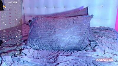hornyhousekeeper_ public webcam profile photo 7