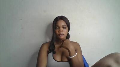 hot_choccoolate public webcam profile photo 3