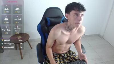 hot_teo1 public webcam profile photo 2