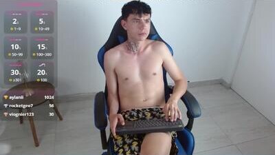 hot_teo1 public webcam profile photo 6