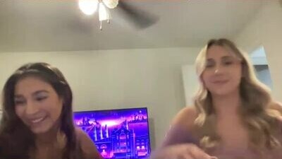 hotandhornyhannah public webcam profile photo 8