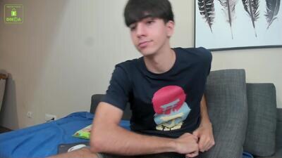 hotflirtyfella public webcam profile photo 2