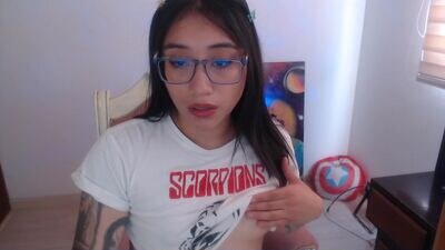 hottbee1 public webcam profile photo 4
