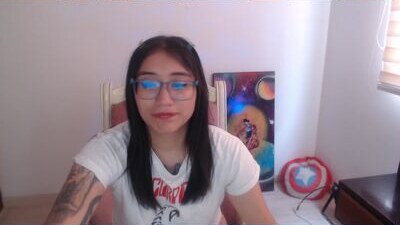 hottbee1 public webcam profile photo 10